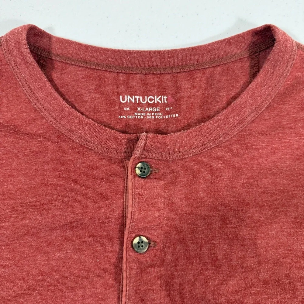 UNTUCKit Albariño Red Long Sleeve Henley Shirt‎ Men's X-Large EUC